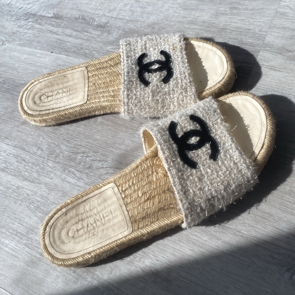 Chanel 20A Espadrille Ivory Black Size 39 - Picture 5 of 9